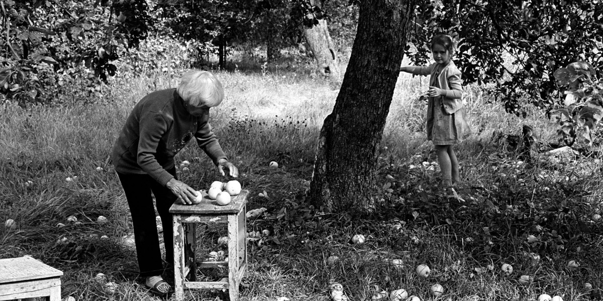 Хельга и синие волосы: четыре бабушки, одно счастье